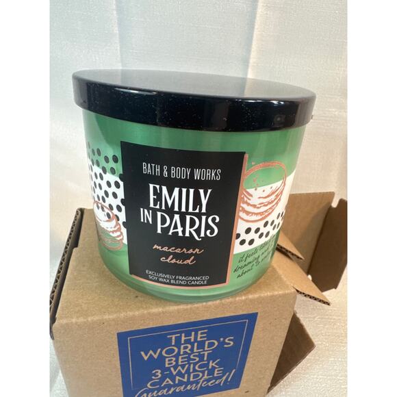 Bath & Body Works Emily in Paris Green Macron Cloud-3 wick Candel NWT - Picture 1 of 5